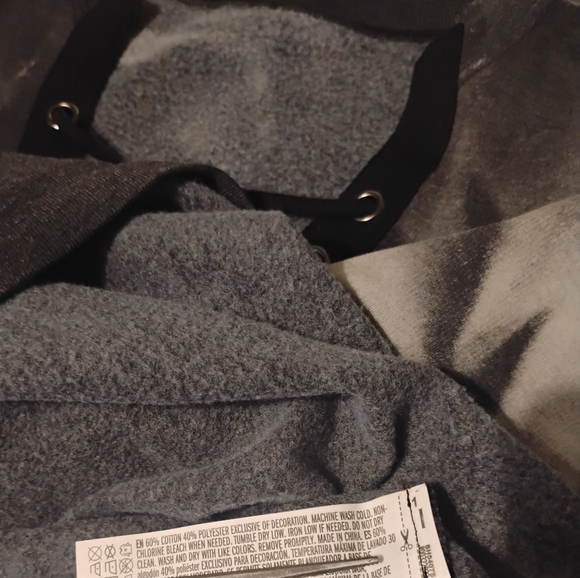 F21 Unique Tye Dye Lace Sweatshirt in Grey & Black, Sz XL - Picture 4 of 10